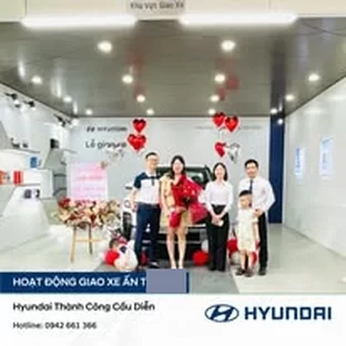 Bàn giao xe Hyundai cho khách hàng tại Hà Nội Bàn giao xe Hyundai cho khách hàng tại Hà Nội