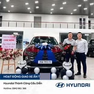 Bàn giao xe Hyundai cho khách hàng tại Hà Nội Bàn giao xe Hyundai cho khách hàng tại Hà Nội